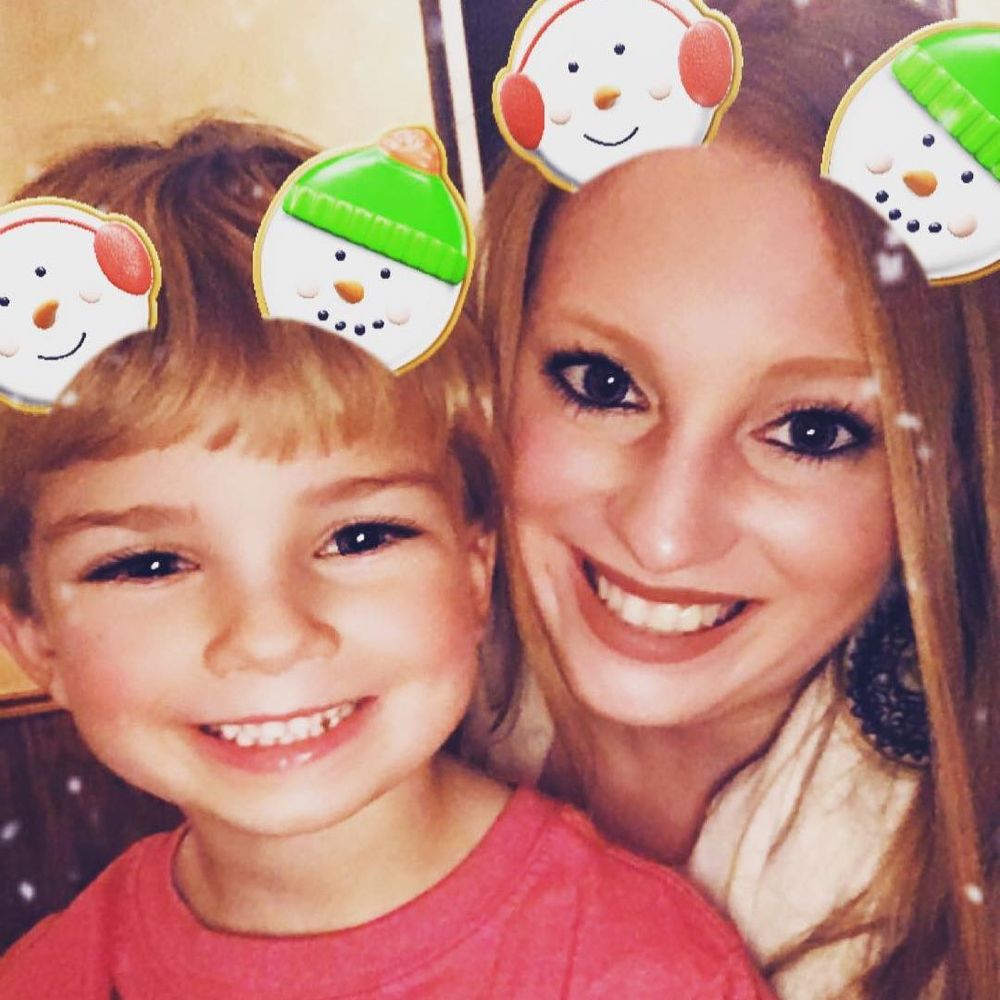 Meet your Posher, Alexis